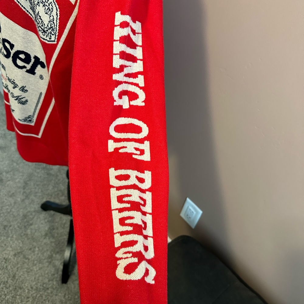 Vintage Budweiser Sweater. - Picture 2 of 4
